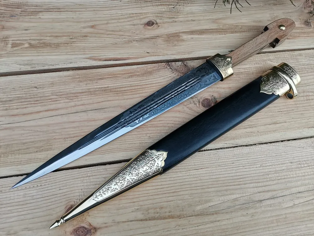 Кинжал (Седов) Кама (Латунь, Дерево, Кожа, Худ. травление)