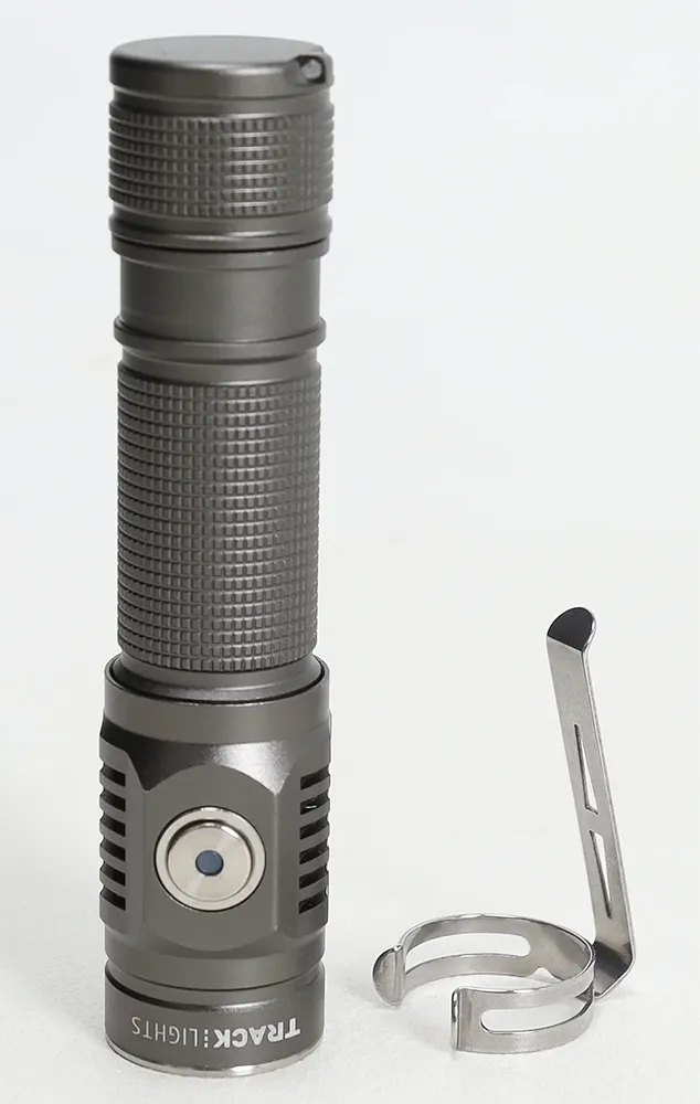 Фонарь (Сплав) Trio Core Track (1000 люмен, Li-ion 2600 mAh, зарядка USB Type-C)_2