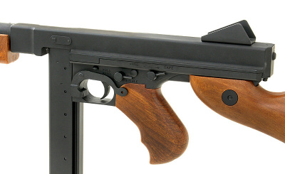CM033 9