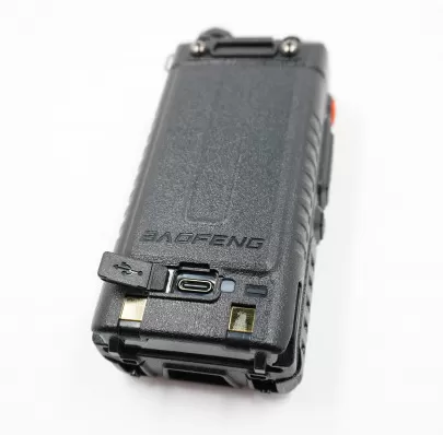 Рация (Baofeng) UV-5R 5G+ (8 Ватт, трехдиапазонная, 2500 mAh, скремблер, Type-C, Черный)_3